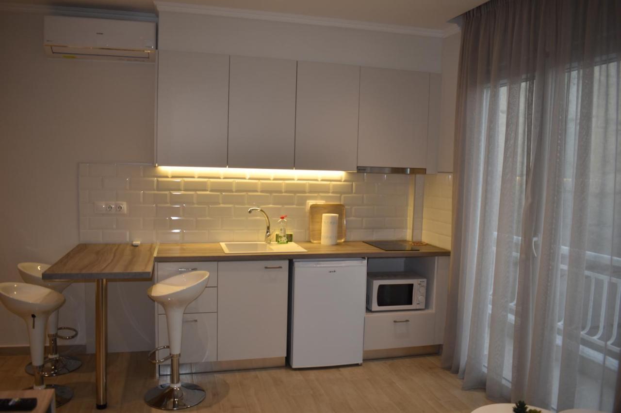 Sea View Luxury Apartment In Nea Kallikratia. Nea Kallikrateia Bagian luar foto