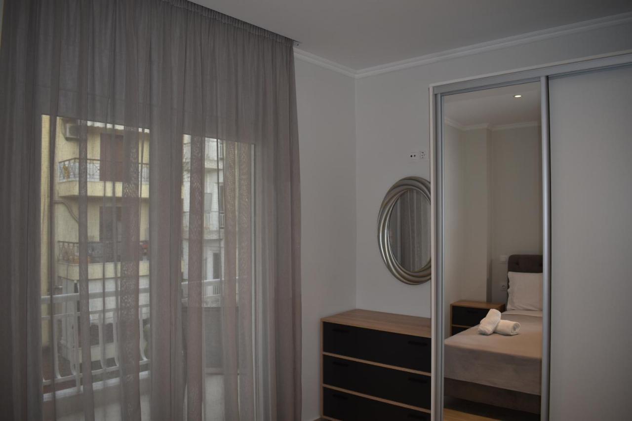 Sea View Luxury Apartment In Nea Kallikratia. Nea Kallikrateia Bagian luar foto