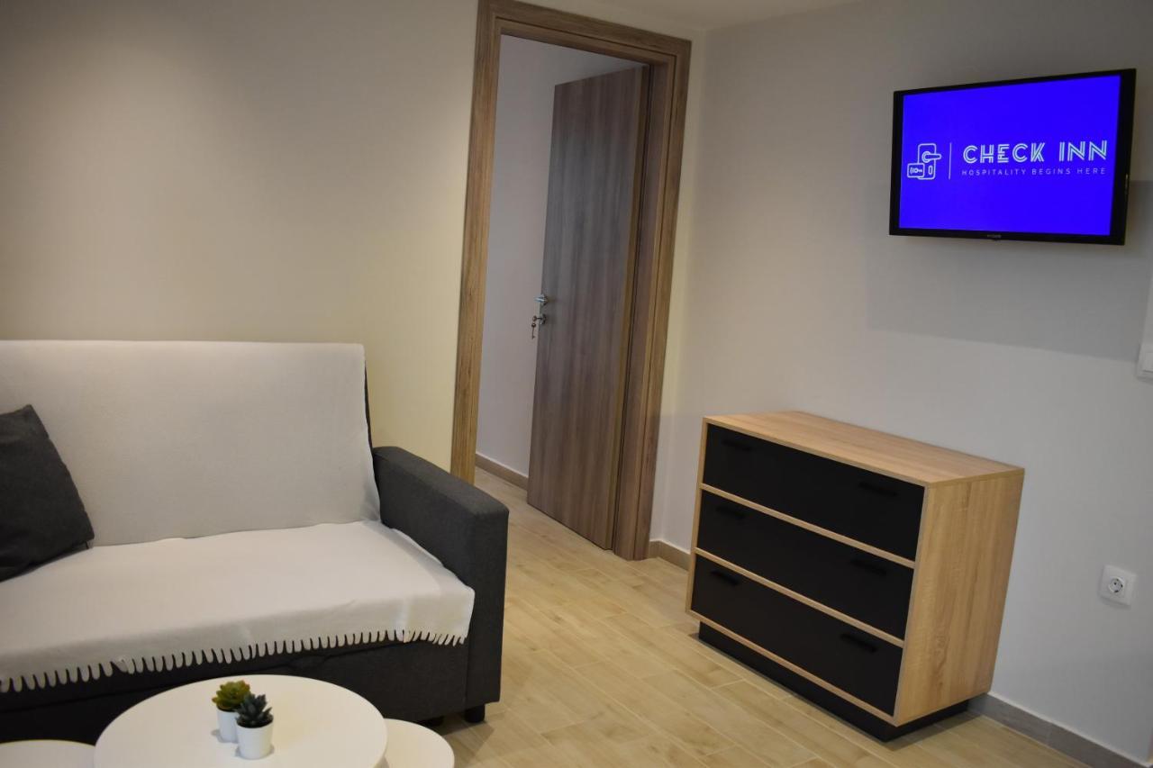 Sea View Luxury Apartment In Nea Kallikratia. Nea Kallikrateia Bagian luar foto