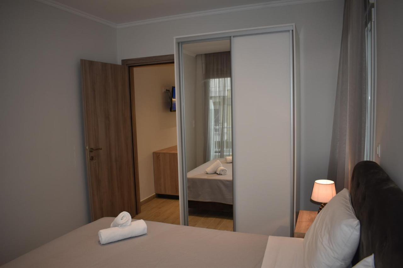 Sea View Luxury Apartment In Nea Kallikratia. Nea Kallikrateia Bagian luar foto