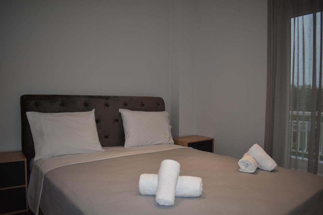 Sea View Luxury Apartment In Nea Kallikratia. Nea Kallikrateia Bagian luar foto